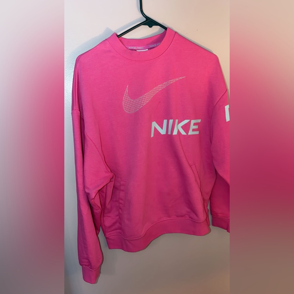 Nike pro crewneck